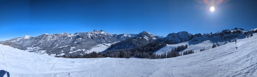 Gundlifte und Haldensee mit Loipe