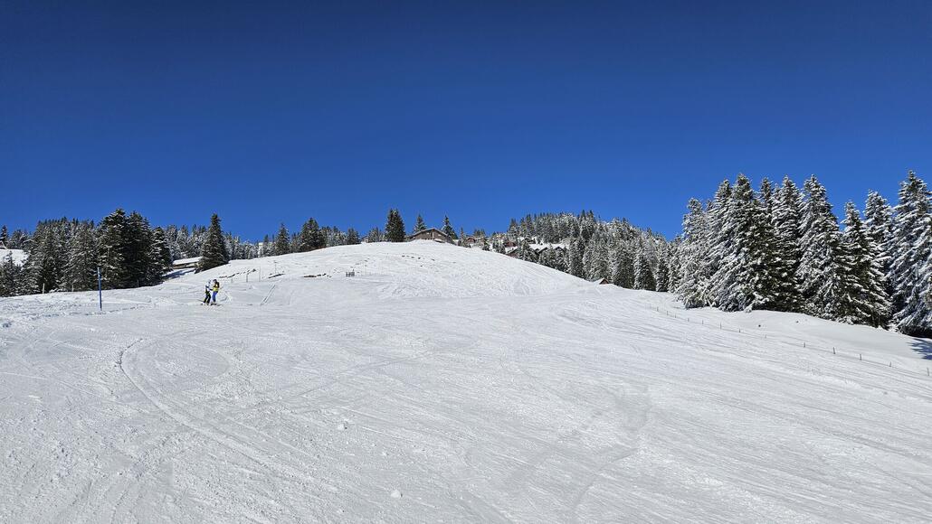 Blaue Piste am Skilift Obermatt