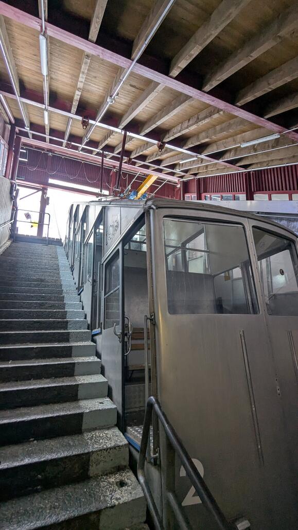 Der Vollständigkeit halber geht's jetzt noch zur Gerschnialp. Die Schlepplifte dort oben werde ich aber wohl auslassen müssen, da das viele lange flache Langlauf Ziehweg bedeuten würde.