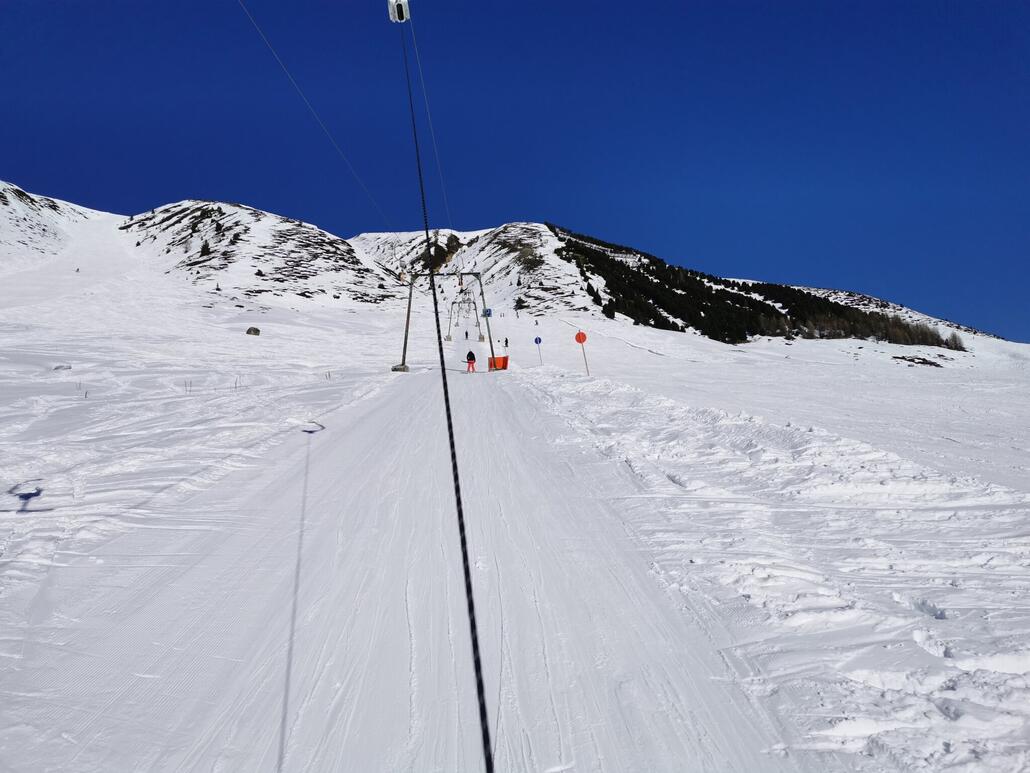 11. Natürlich muss hier der Sonnenlift gefahren werden. Woah, bin ich schon lang nimmer Kurzbügler gefahren :)