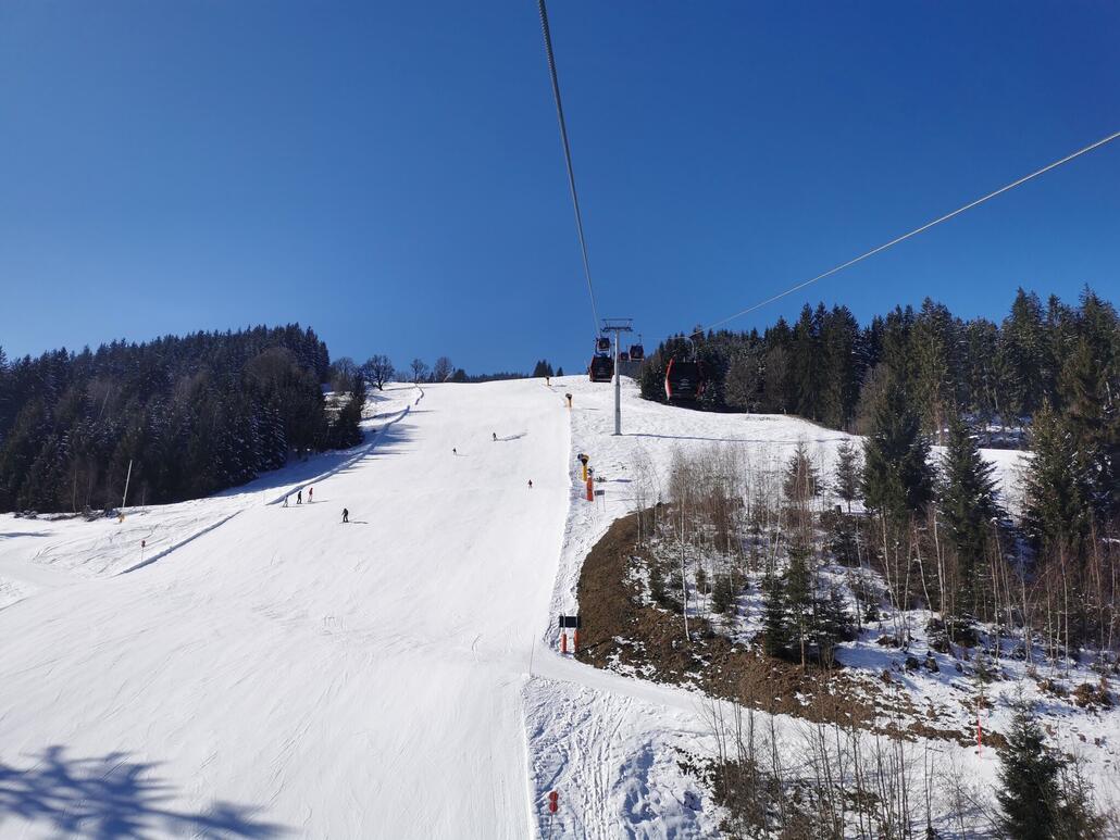6. Piste nach Jochberg runter einfach ein Traum. Keine Leute. Keine Schlange. Hier könnte man einige Wiederholungsfahrten machen.