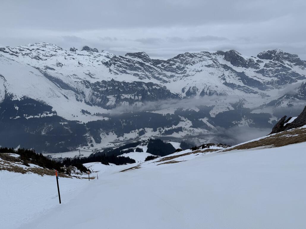 …welche noch Genial zu fahren war! Allerdings kann man das grosse Loch schon gut erkennen.