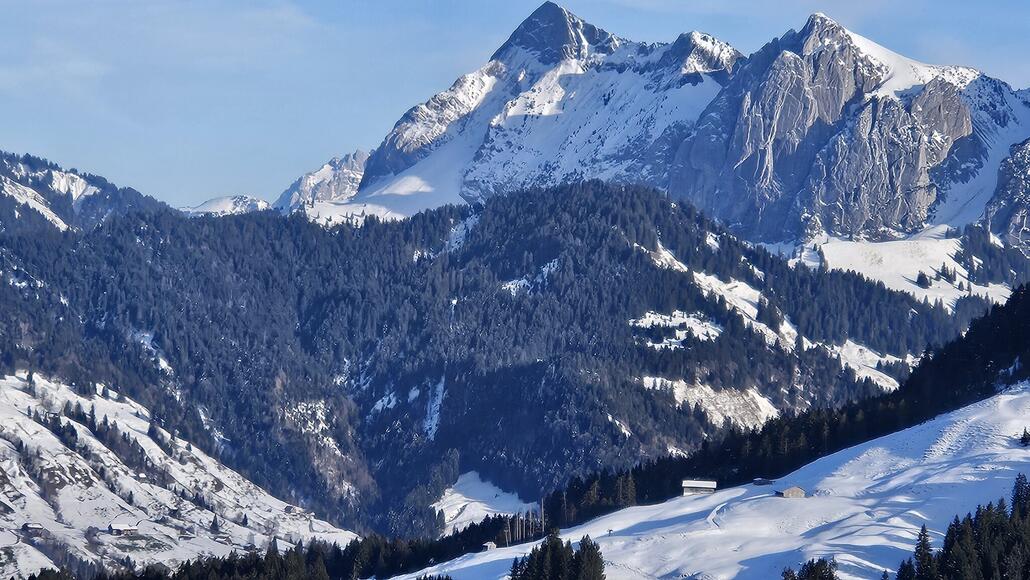 Blick zur Bergstation vom Skilift Wägital, welcher leider sehr selten in Betrieb ist