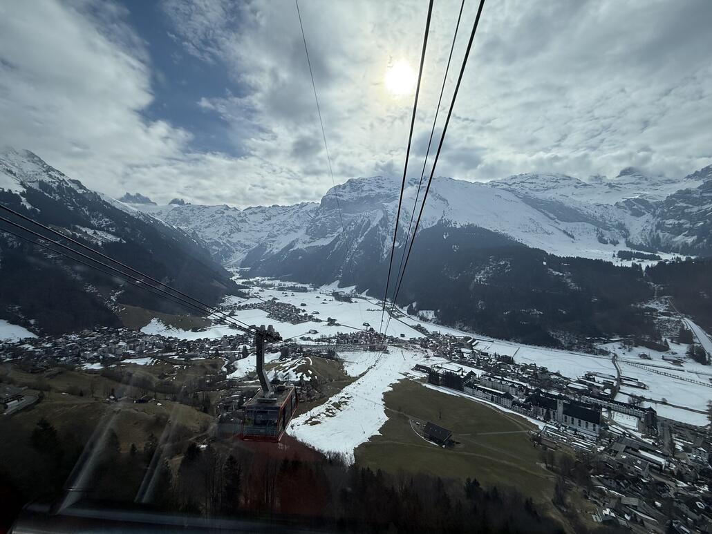 Talfahrt um 12 Uhr zurück nach Engelberg.