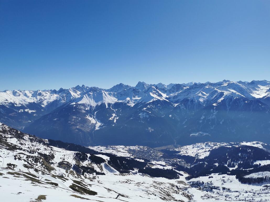 5. Ganz oben am Zwölferkopf ist eine Panoramaplattform. Heute kann man sich am Panorama jedenfalls nicht satt sehen.