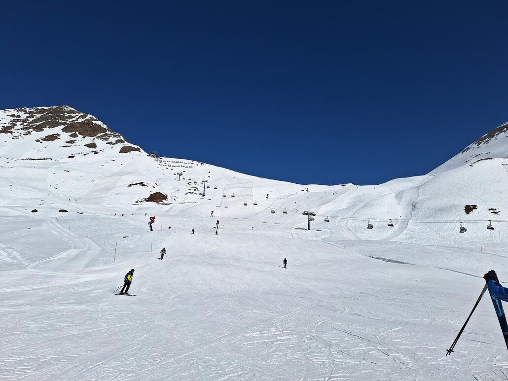 Pisten an der Arrezjochbahn.