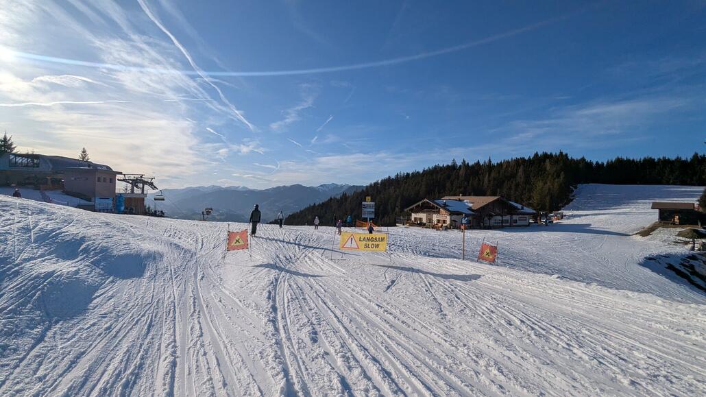 Talabfahrt nach Alpendorf vorbei am Gernkogel Sessellift, den ich heute leider auch nicht fahren konnte, der aber nur ein Verstärker zur Gondelbahn ist