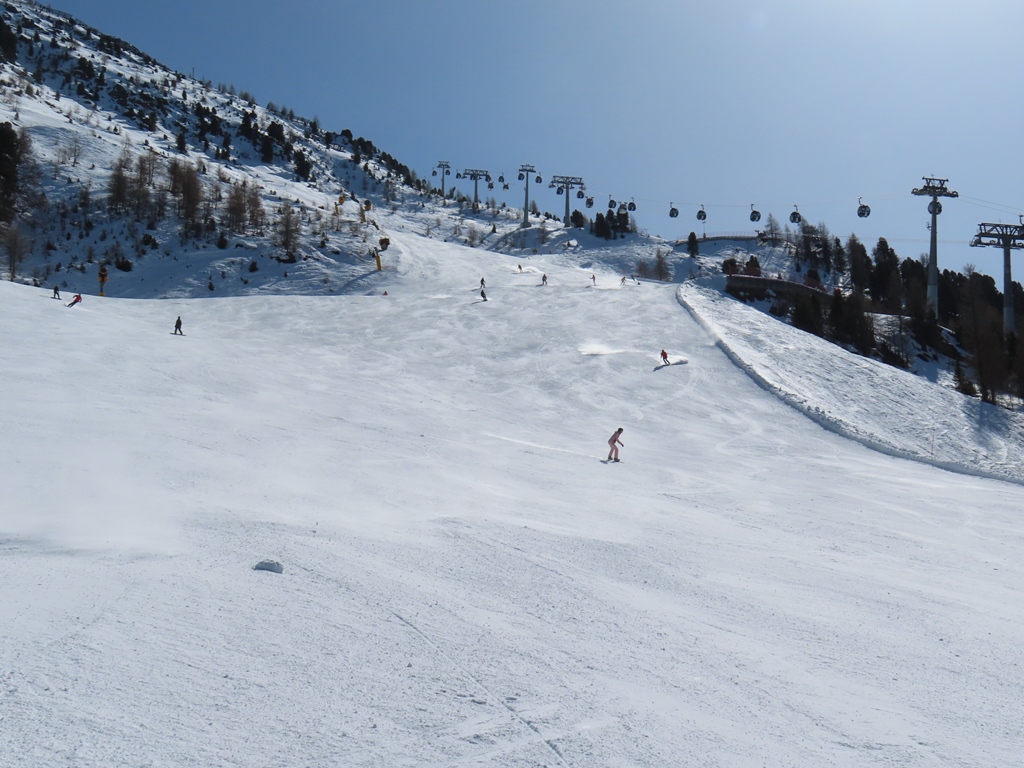 Piste 1 zu den Mittelstationen der Silvretta- und der Fimbabahn