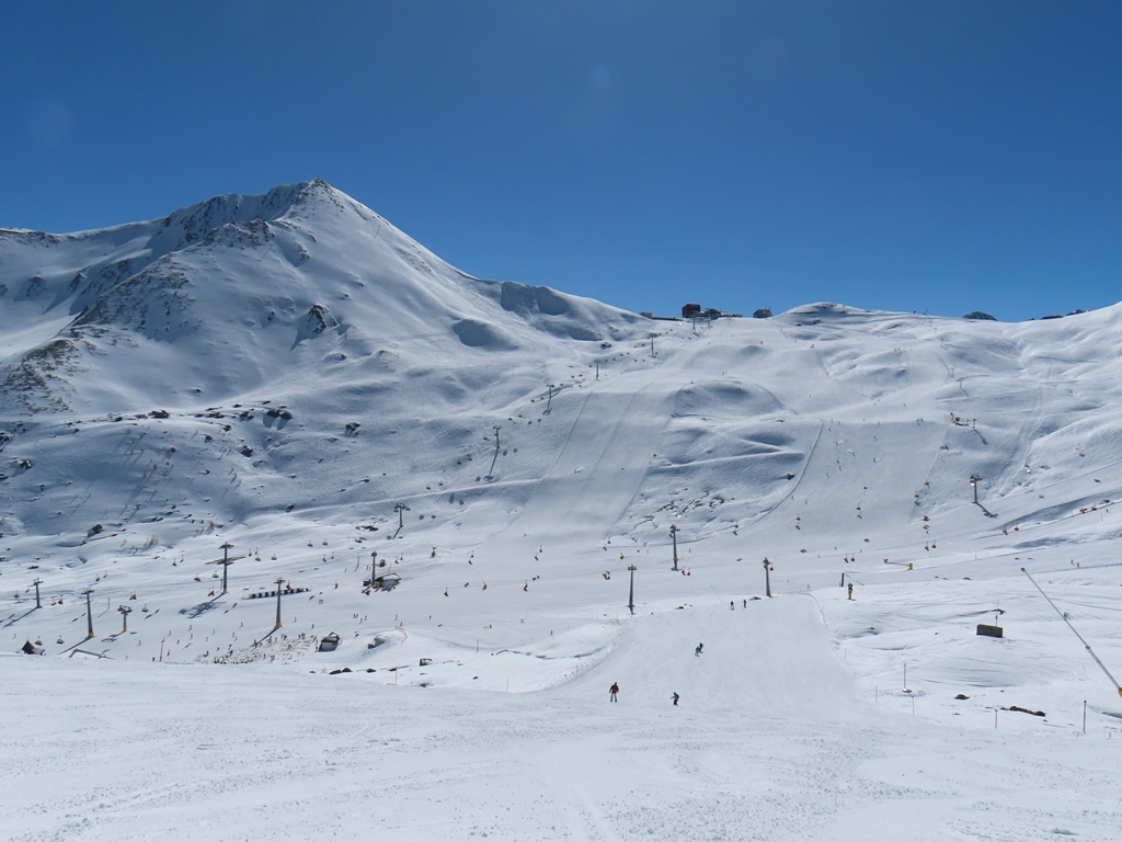 Blich von einer Piste an der Visnitzbahn Richtung Alp Trida Sattel