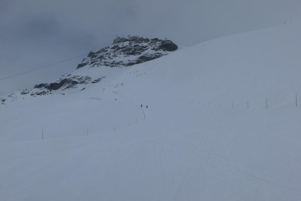 Ventina mit weichen Buckeln bei schlechtem Kontrast, was viele Skifahrer deutlich überfordert hat