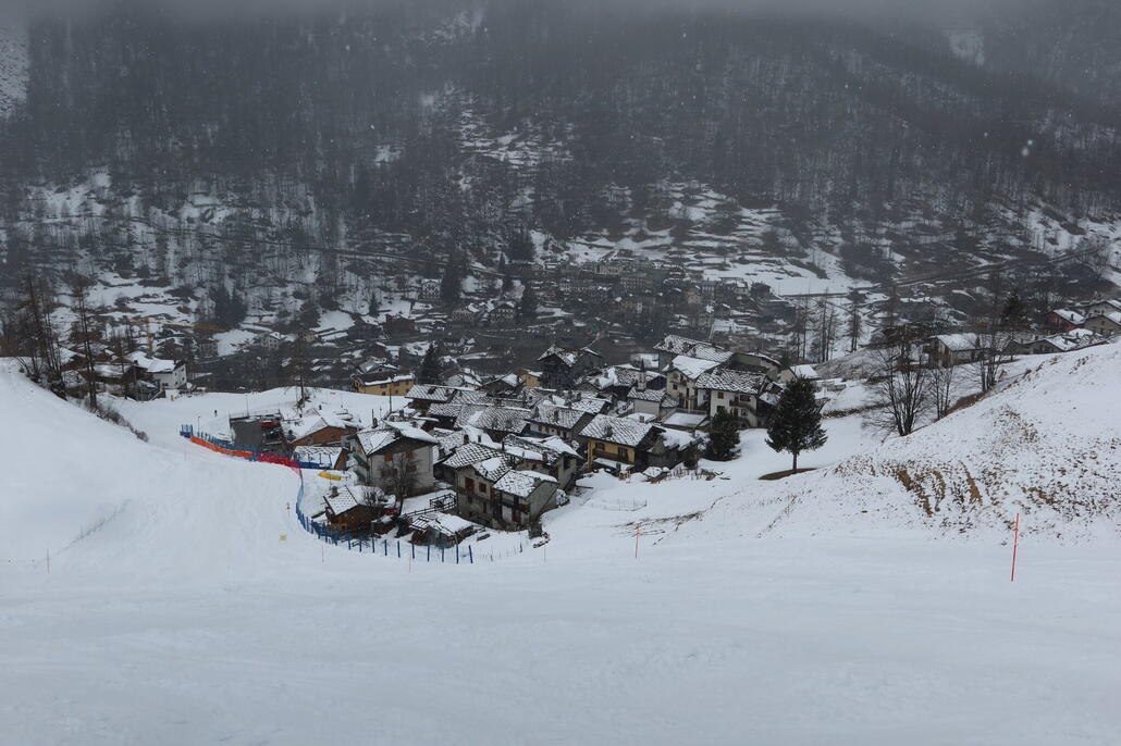 Winterliches Valtournenche, zumindest wenn man den Regen an der Talstation ignoriert
