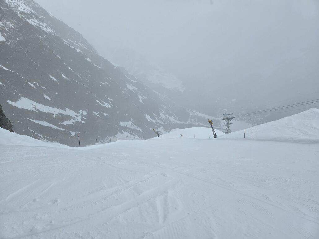 Oberer Spielboden. Ziemlich graue Angelegenheit, die Bodensicht ist aber grösstenteils gut.