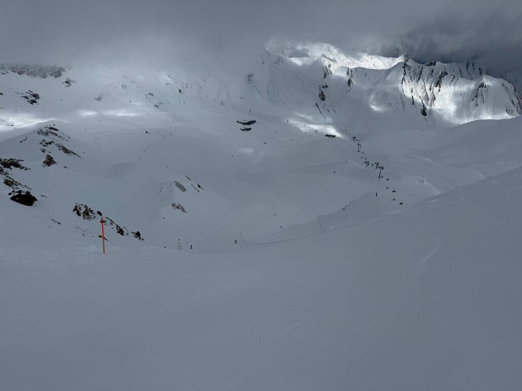 WhatsApp Image 2025-03-17 at 22.56.28 (5).jpeg