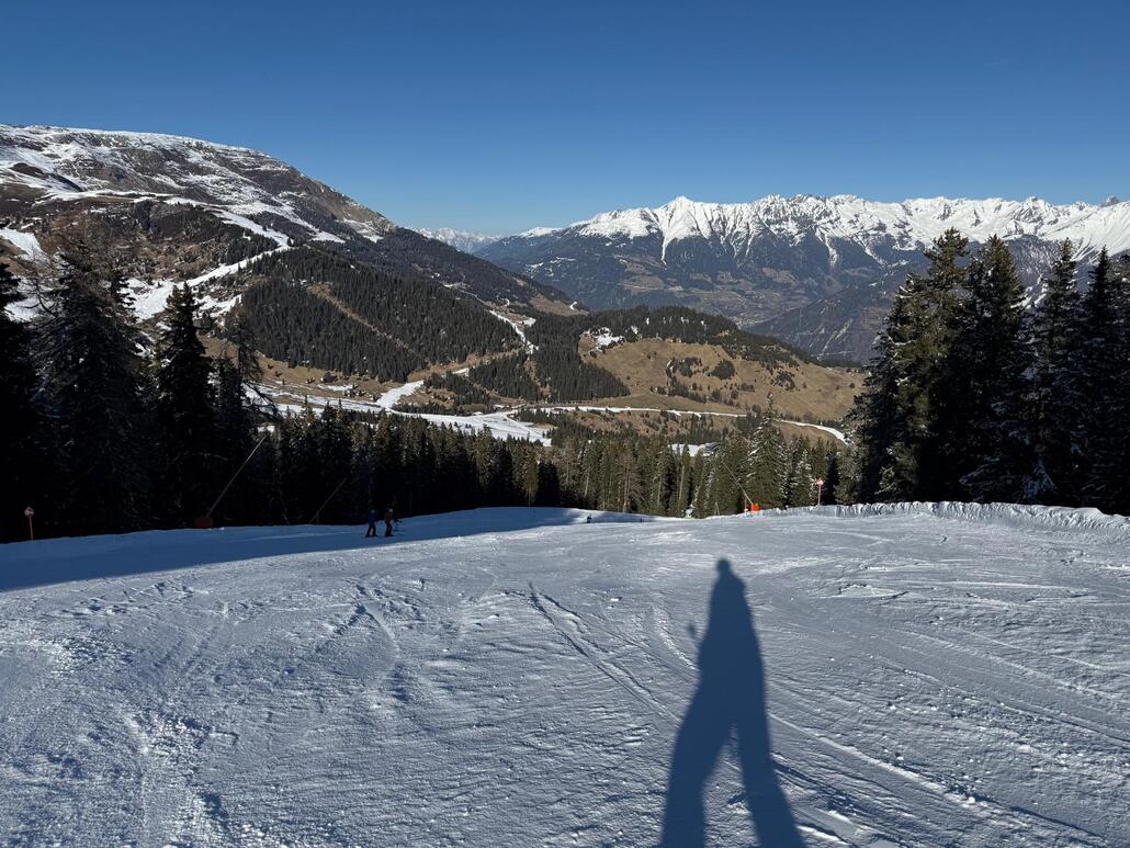 WhatsApp Image 2025-03-18 at 22.35.00 (5).jpeg