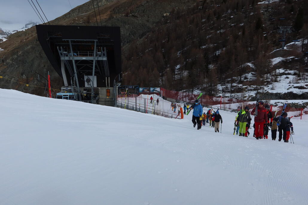 Kurz nach 9 Uhr: Alle einmal hochlaufen bitte