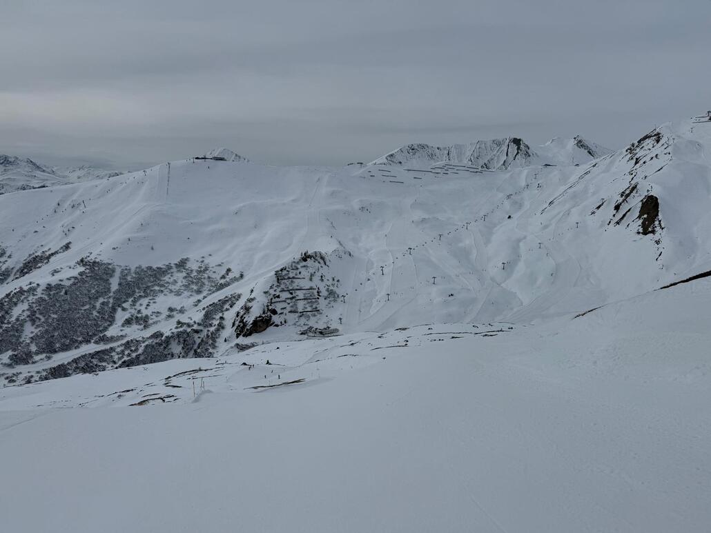 WhatsApp Image 2025-03-21 at 22.25.04 (1).jpeg