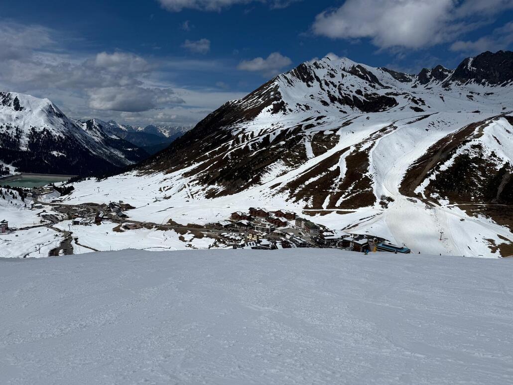 WhatsApp Image 2025-03-23 at 22.07.45 (1).jpeg