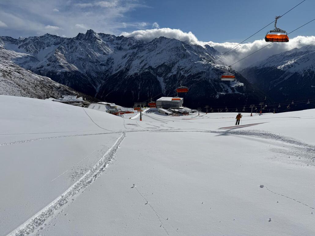 WhatsApp Image 2025-03-23 at 22.50.53 (4).jpeg