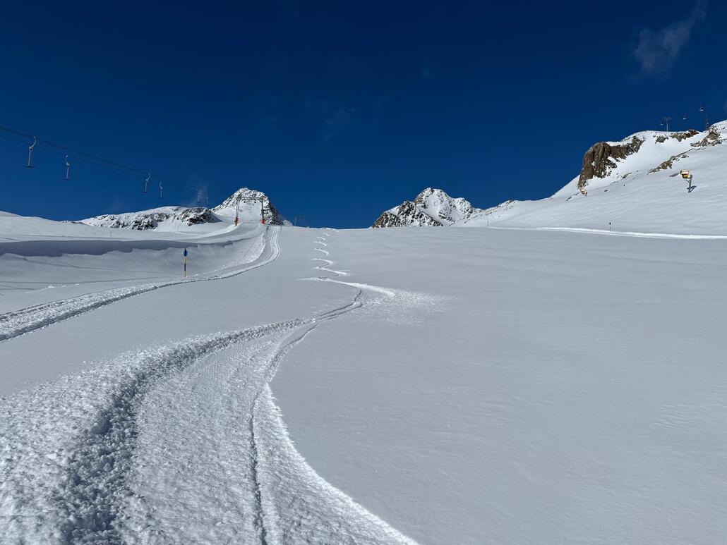 WhatsApp Image 2025-03-23 at 22.50.53 (6).jpeg