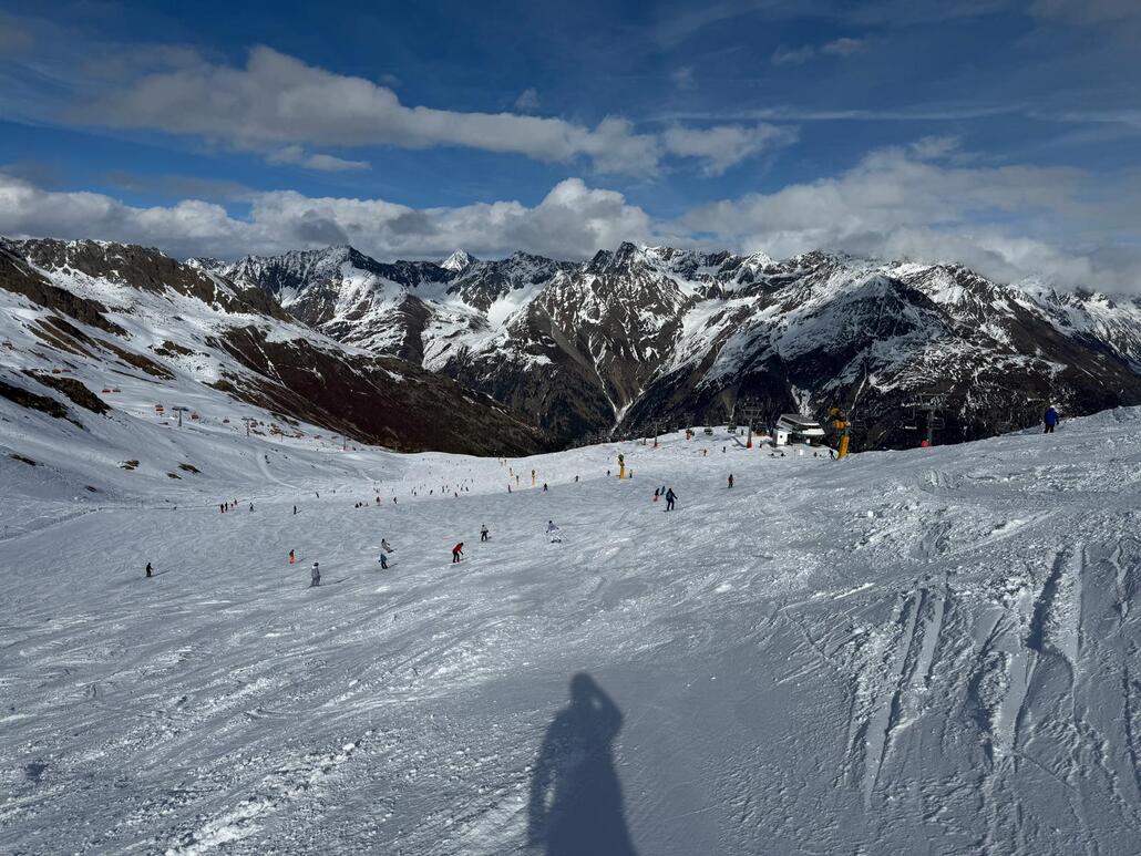 WhatsApp Image 2025-03-23 at 23.24.02 (4).jpeg