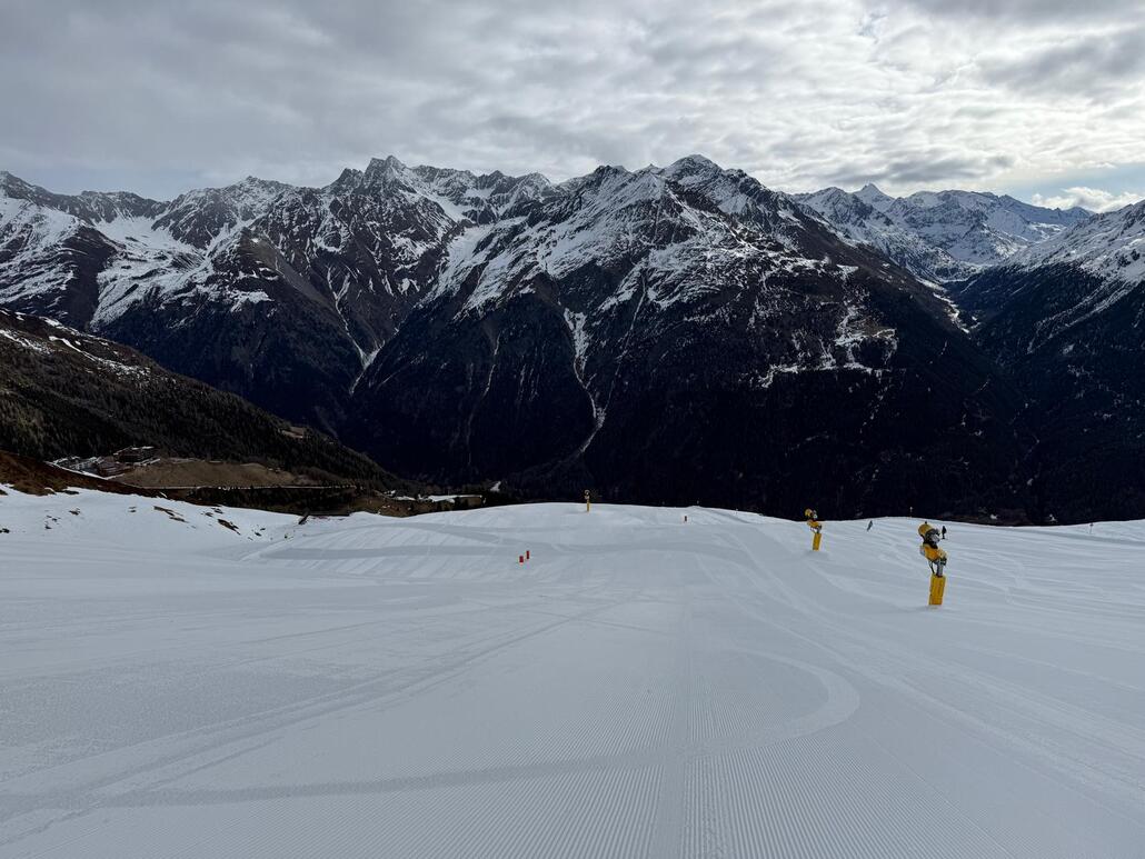 WhatsApp Image 2025-03-24 at 21.56.31 (2).jpeg