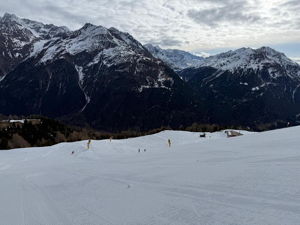 WhatsApp Image 2025-03-24 at 21.56.31 (3).jpeg