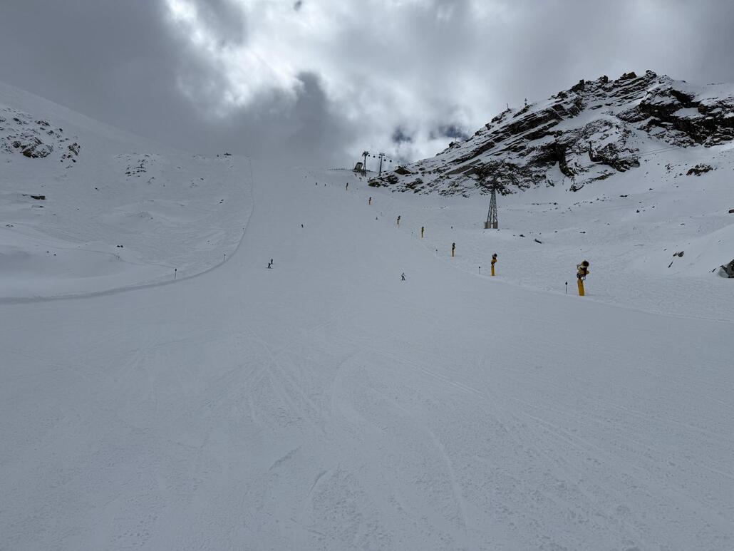 WhatsApp Image 2025-03-24 at 22.46.34 (3).jpeg