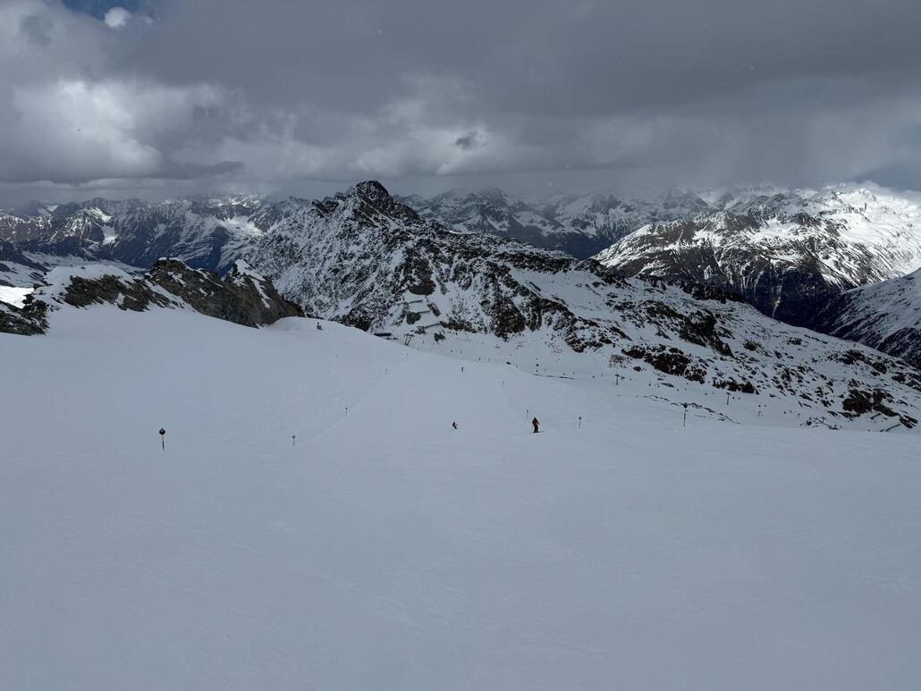 WhatsApp Image 2025-03-24 at 22.49.34 (3).jpeg