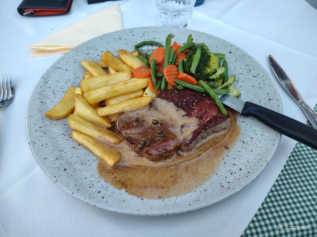 Steak mit Pfeffersauce