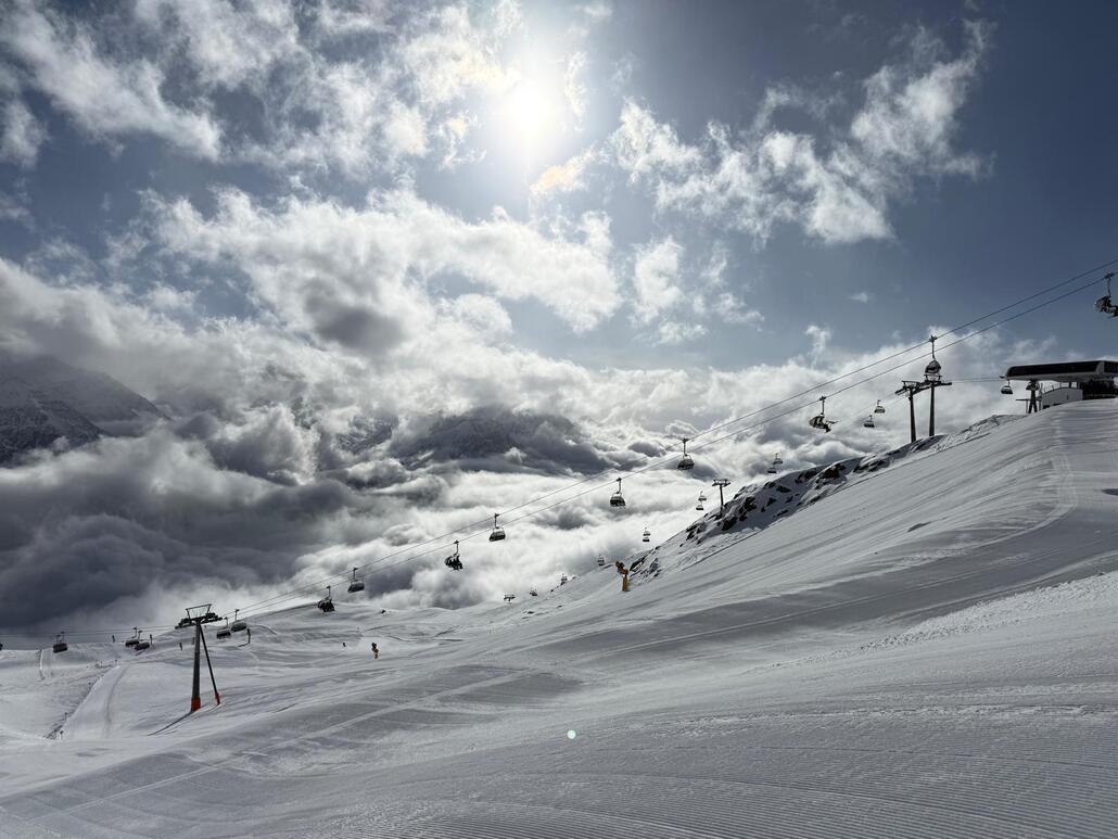 WhatsApp Image 2025-03-27 at 22.58.28.jpeg