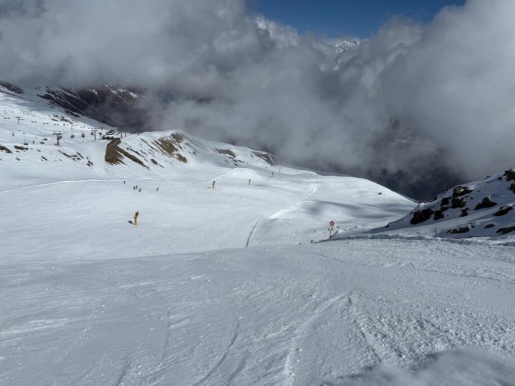 WhatsApp Image 2025-03-27 at 23.46.24.jpeg