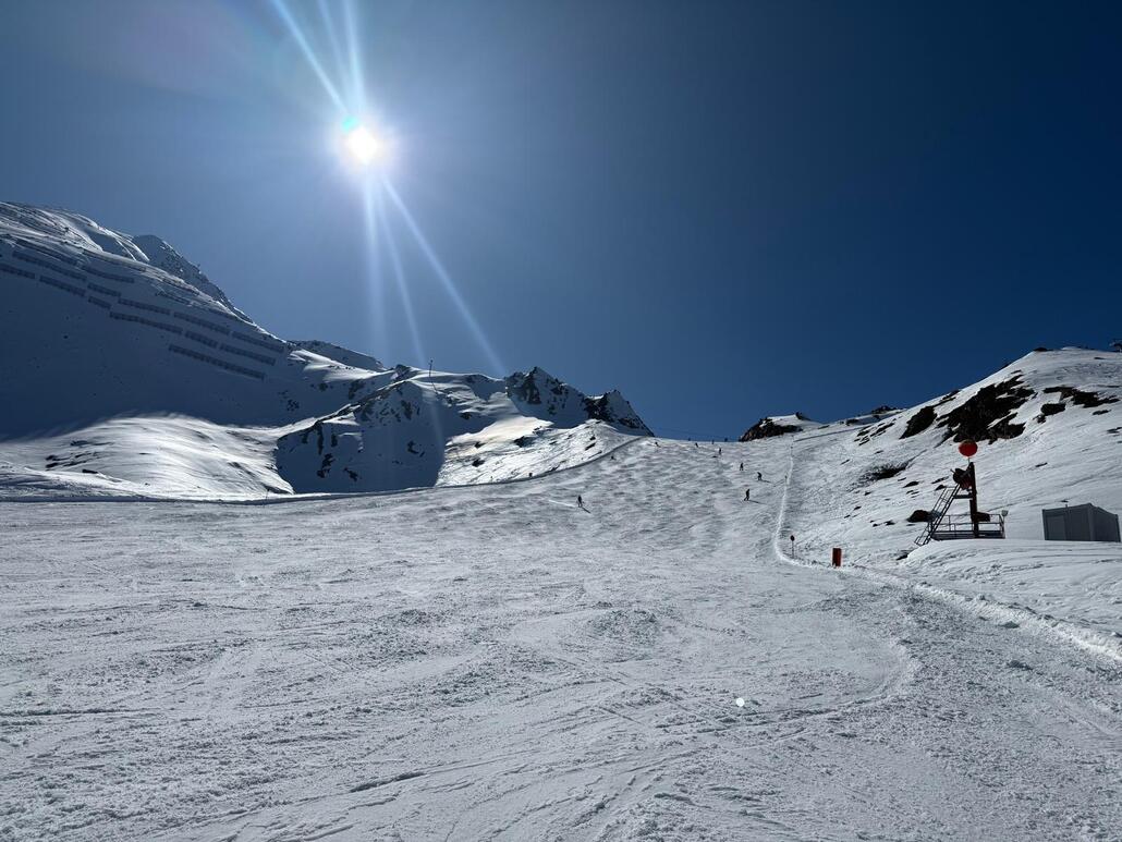 WhatsApp Image 2025-03-27 at 23.54.56 (3).jpeg