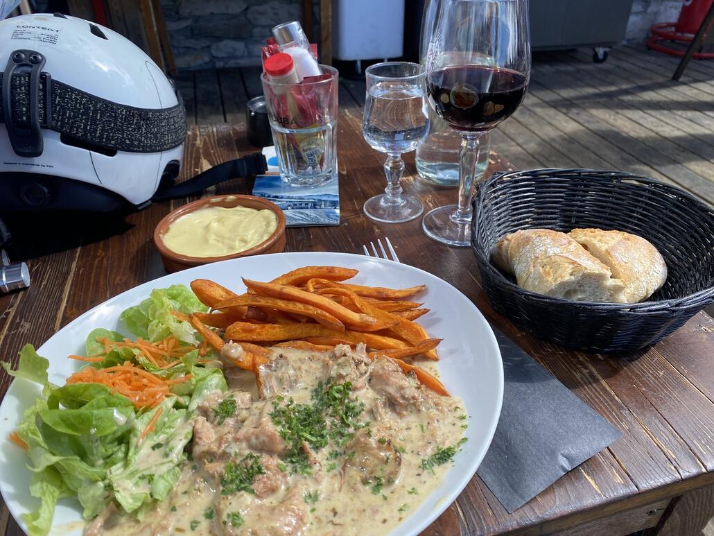 Und dann das wohlverdiente Mittagessen im Blanche murée. Danke für den Tipp Nüllischnee.