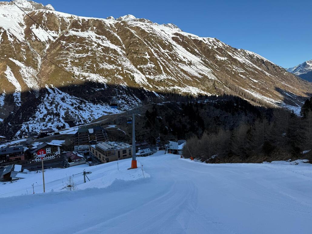 WhatsApp Image 2025-03-28 at 21.49.11 (3).jpeg