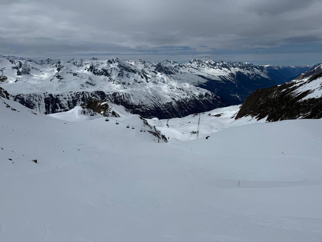 WhatsApp Image 2025-03-28 at 22.10.33 (2).jpeg