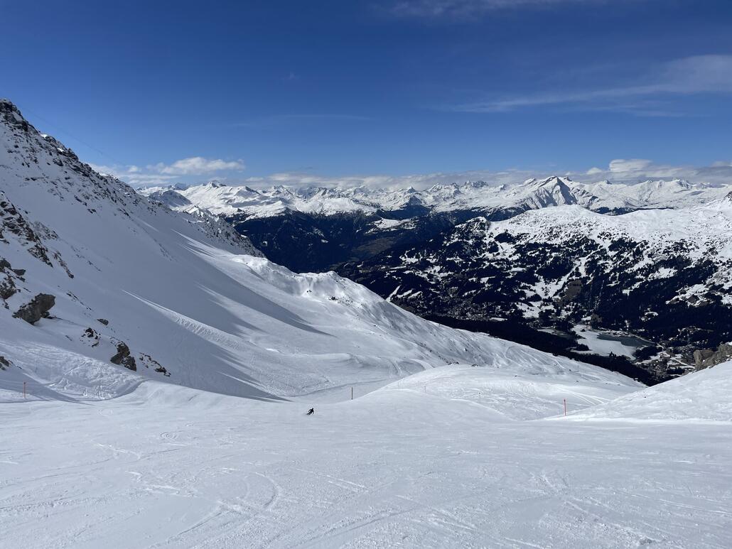 Mittlerweile war die Weisshornmulde in der Sonne und die Sicht somit gut.