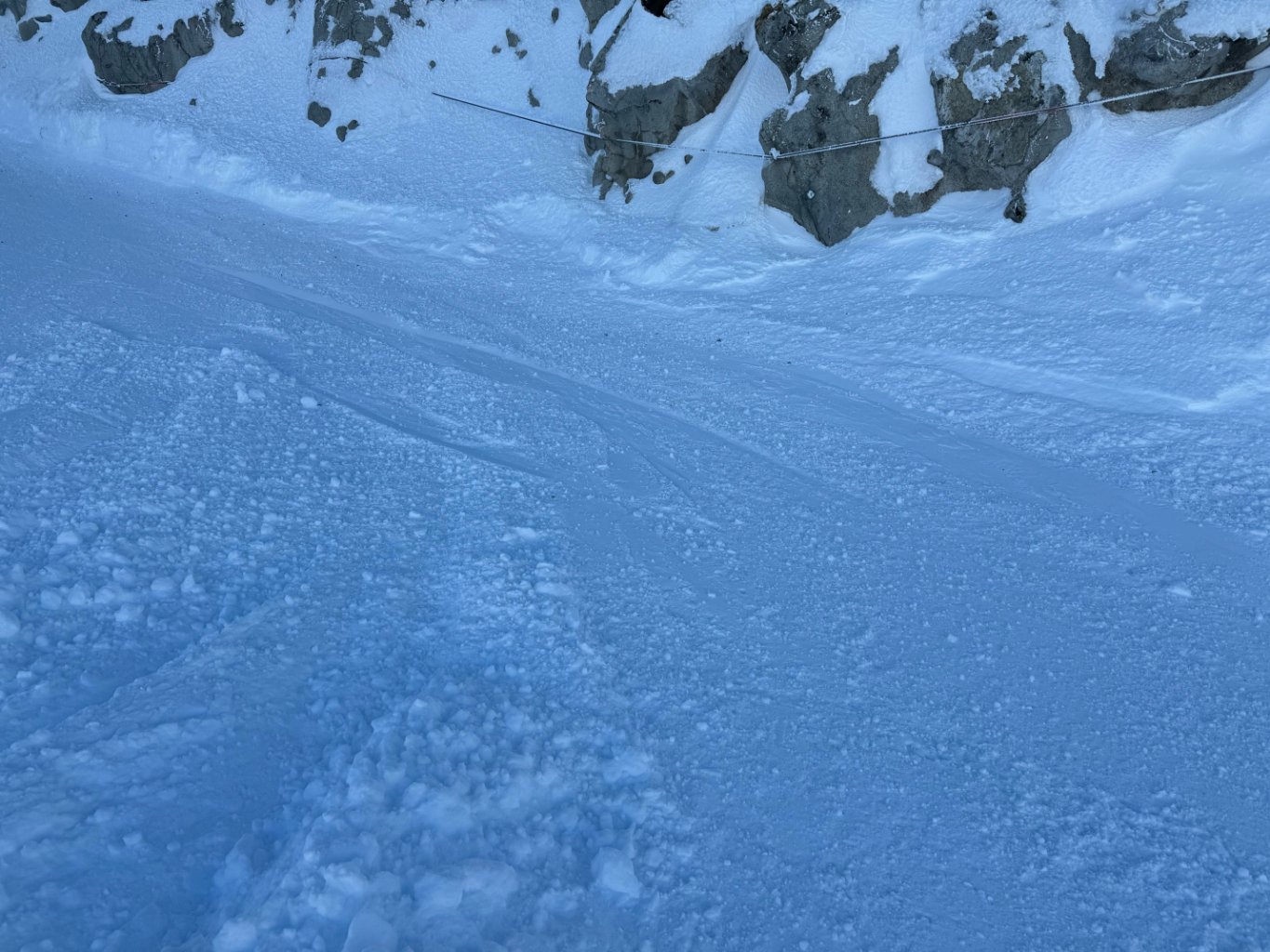 Steine in der 1. Kurve auf dem Gemsstock