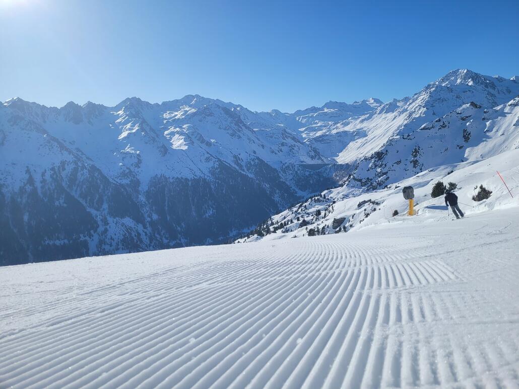 Im Vergleich zum Sulzsurfen gestern fühlt es sich wie eine komplett andere Sportart an.
