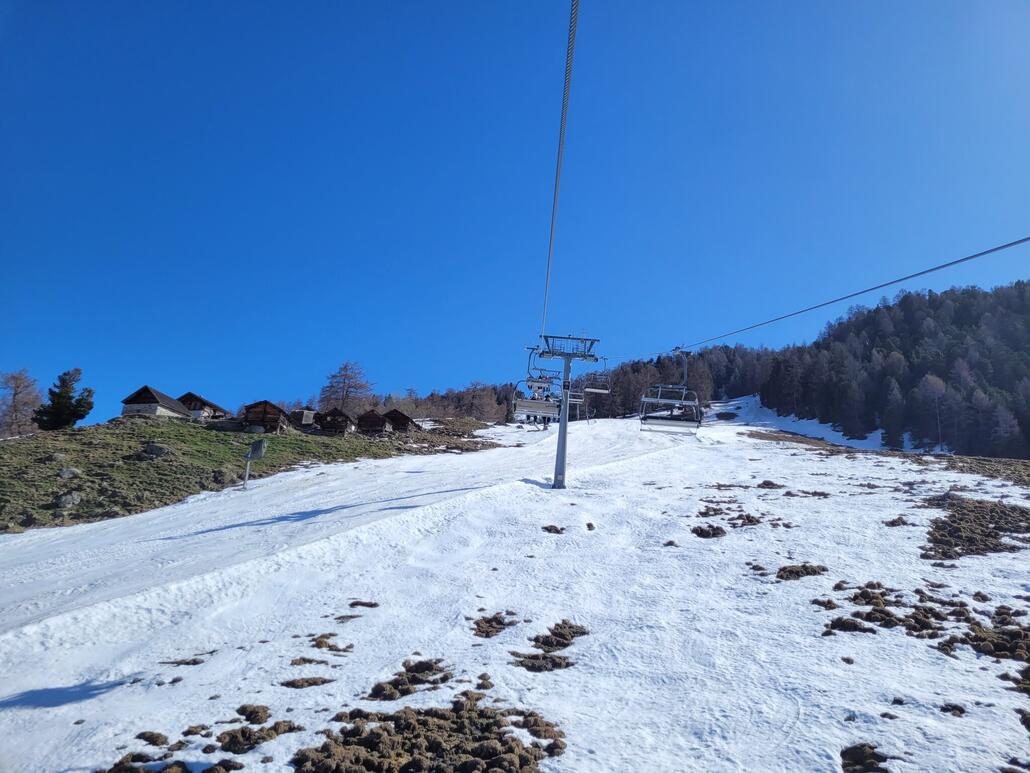 Combatseline die vom Berg kommend linke Variante bereits im Saisonende.<br />Die andere Variante fuhr sich kurz nach 11 aber noch super