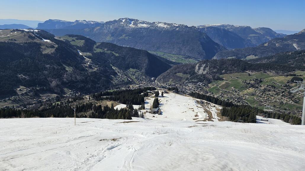 20250407_163339.jpg (604.13 KiB) 1654 mal betrachtet Zurück in den Sommer, hier auf der schwarzen "Mur Edgar"