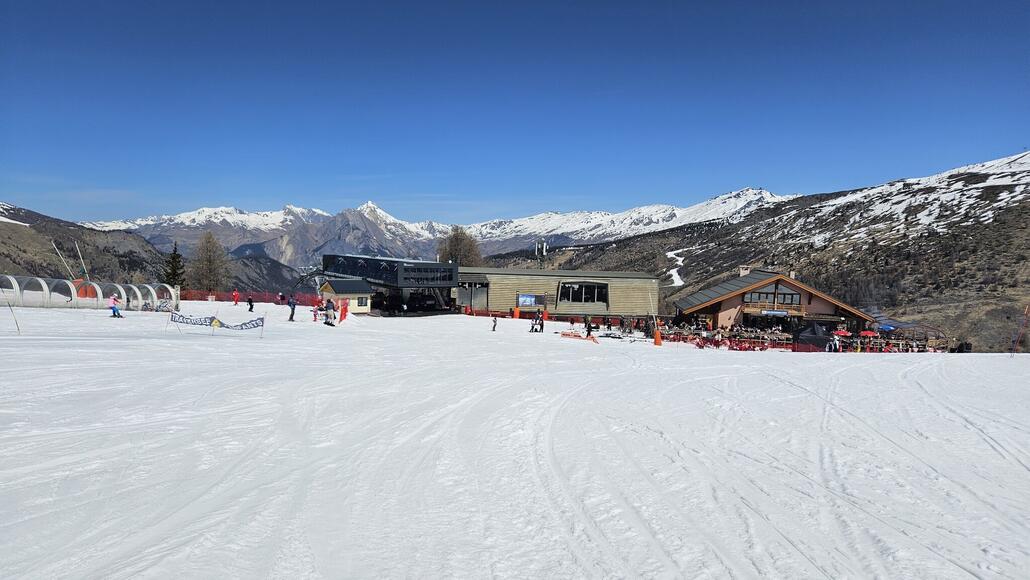 20250408_131438.jpg (466.92 KiB) 1654 mal betrachtet Bergstation Sètaz