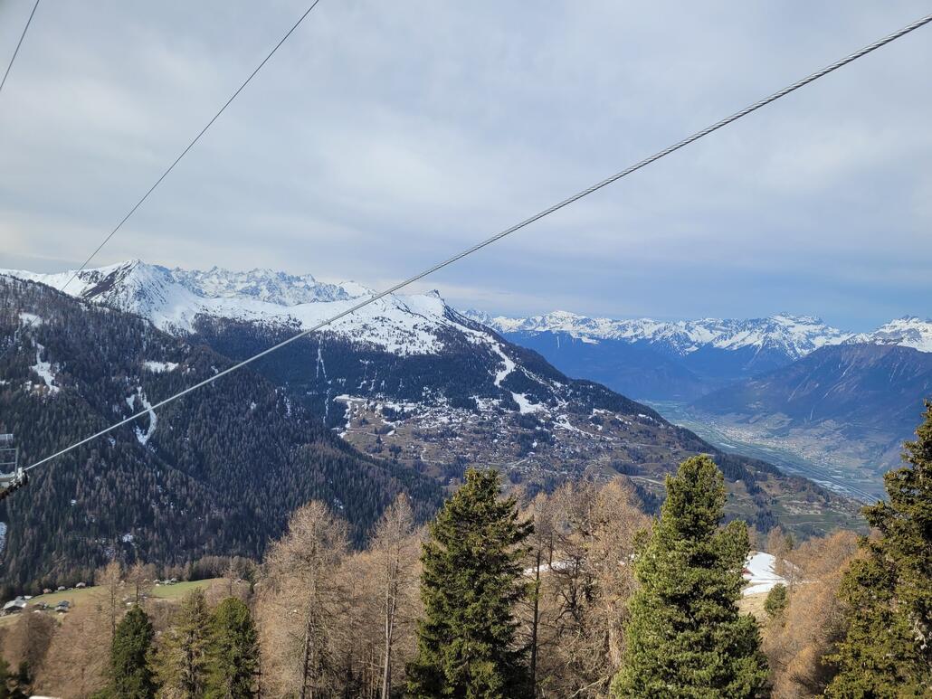 La Tzoumaz. Da man dort auf Ski nicht mehr wegkommt lasse ich das heute aus