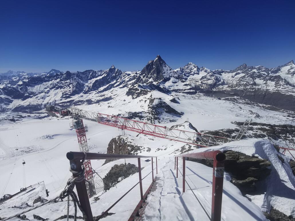 32. Netter Arbeitsplatz im Kran.