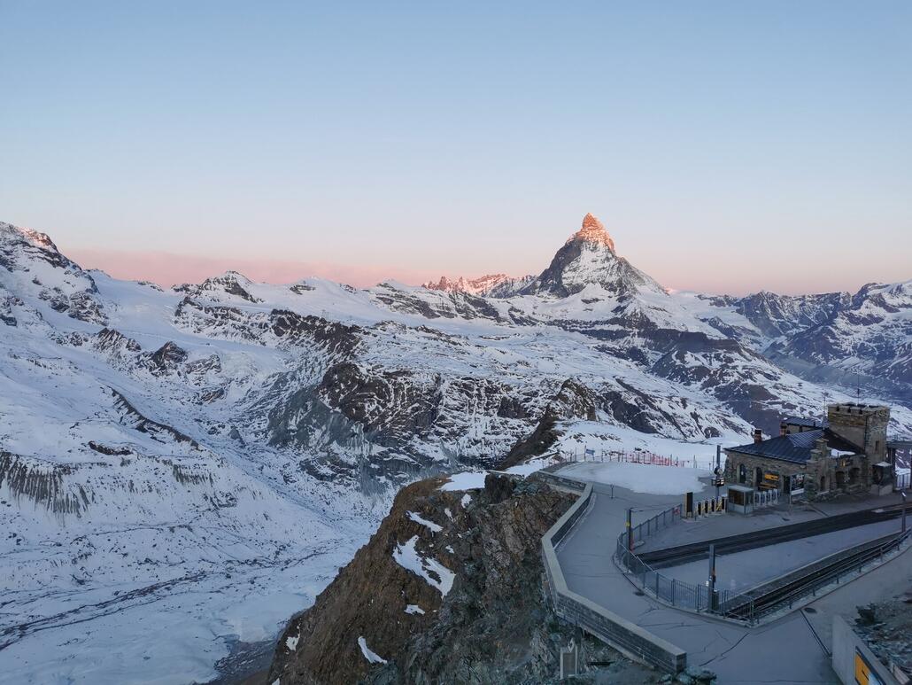 45. Und schon Sonnenaufhang am nächsten Morgen. Herrlich.