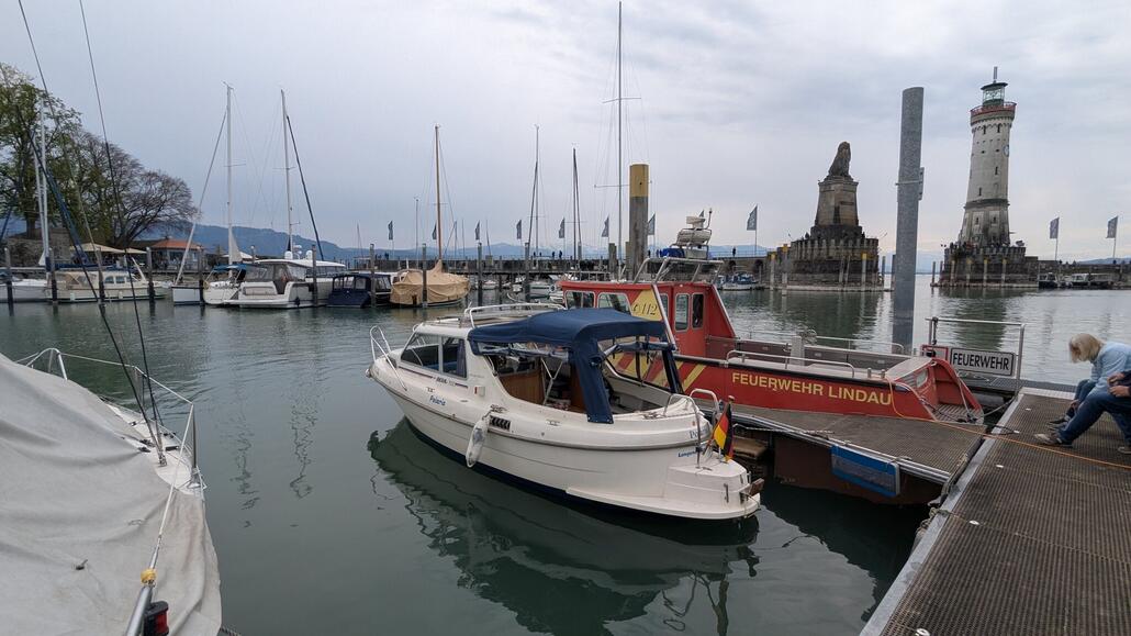 Angekommen im Bundesbahnhafen Lindau, mit unserem kleinen Boot