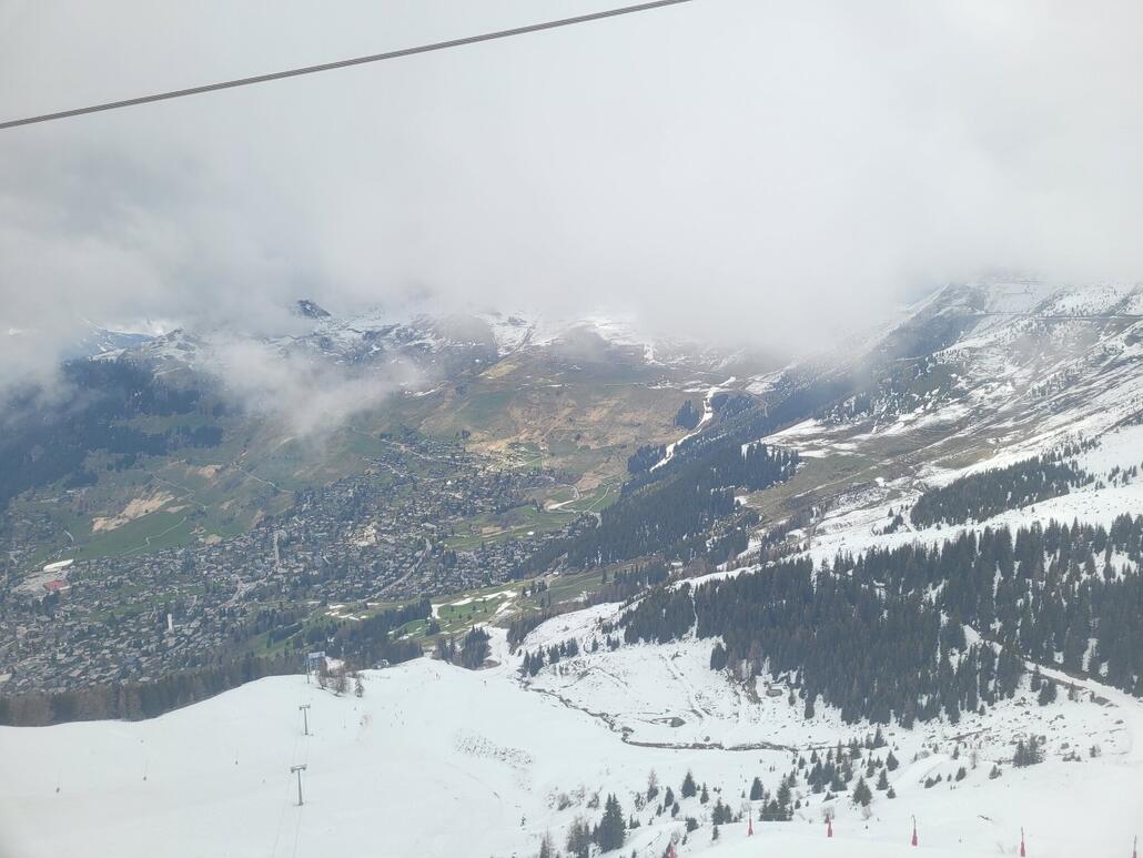 Südseite Savoleyres und der Mayentzet Sessel vorne. Letzterer ist ebenfalls bereits geschlossen.