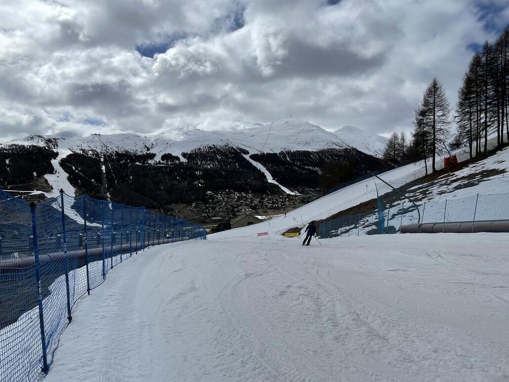 Vor der Mittelstation Tagliede, später auch hier knapp Schnee