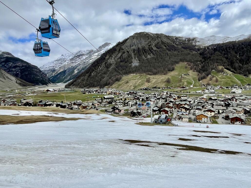 Gondelbahn Cassana fährt nur bis 13:00 um die Piste zu schonen.