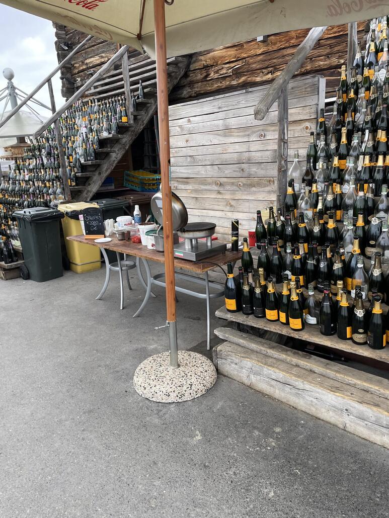 Beim Camanel wurde einiges gesoffen.