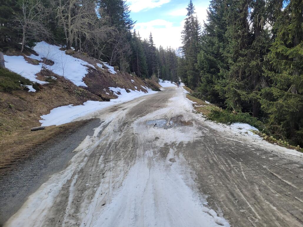 Einige Stellen werden aber wohl nur noch ein paar Stunden überleben. Gutes Timung